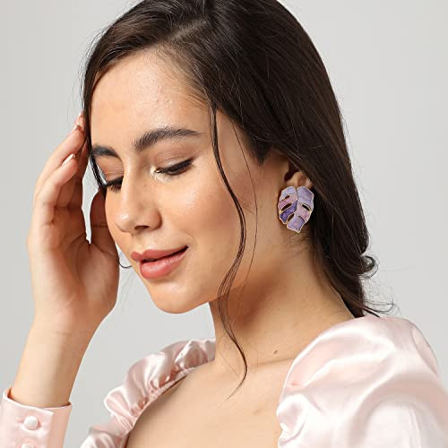Buy SOHI Gold Plated Designer Stud Earrings for women and girls, Cute western  earrings, fashion jewellery, light weight, Push Closure, trendy earrings,  stylish, Modern, Statement, ear tops at Amazon.in